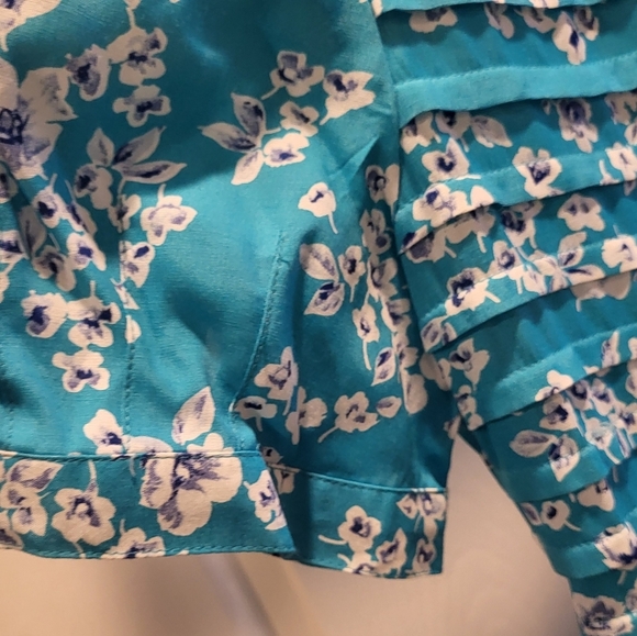 Vintage Karin Stevens Petites Blue/White Floral Pleated Dress with buttons Sz 10 - Picture 5 of 7